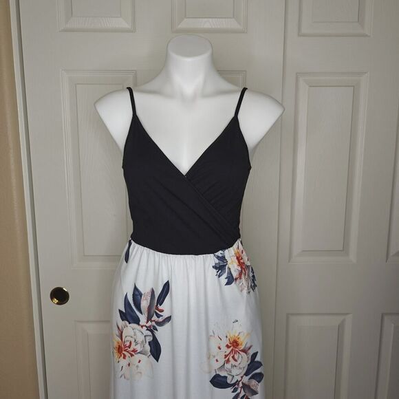 V Neck Spaghetti Strap Floral Long Maxi Dress with Pockets sz S - Picture 3 of 8